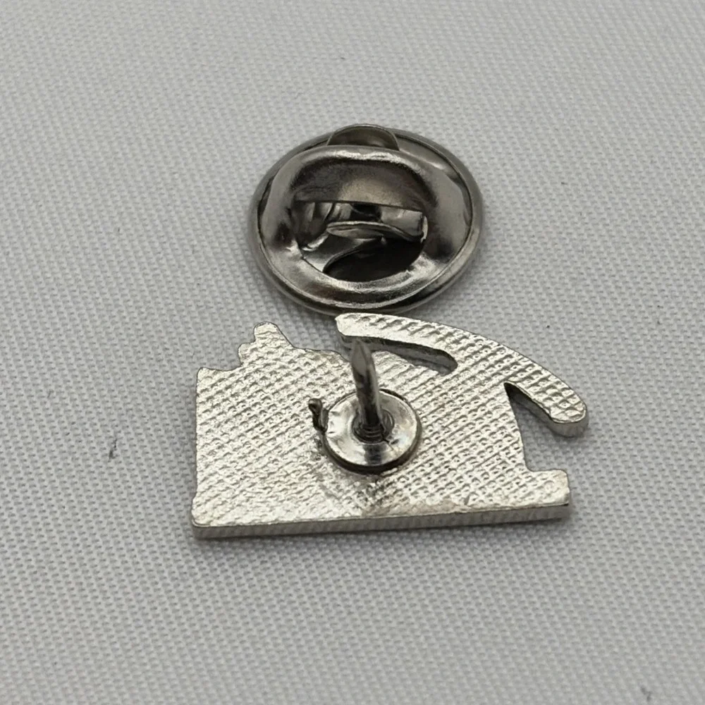 Toronto Canada‎ Discover The Feeling! Travel Souvenir Lapel Hat Pin